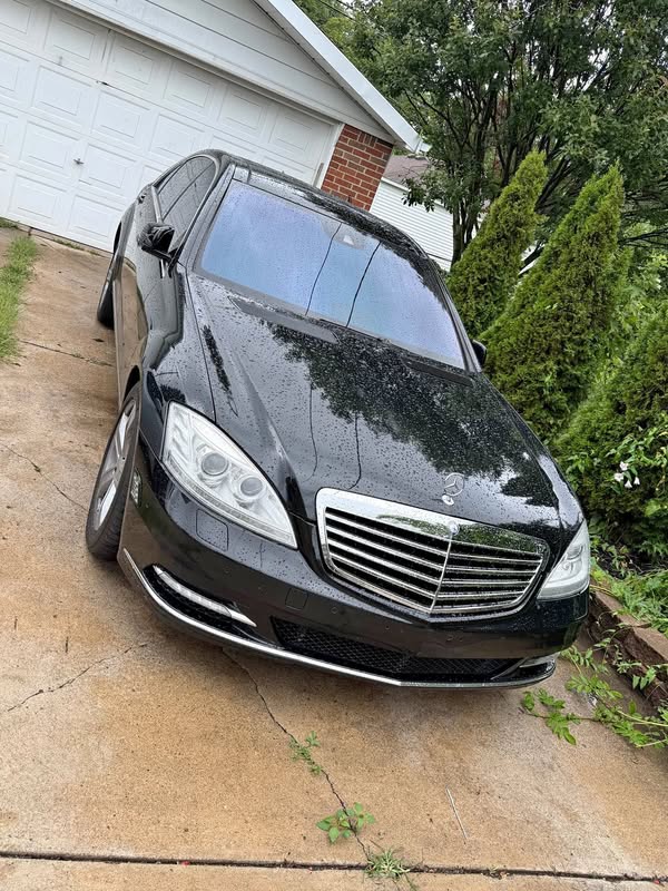 2013 Mercedes-Benz S-Class - S 550 4MATIC Sedan 4D