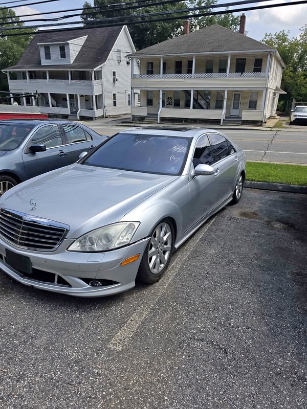 2008 Mercedes-Benz S-Class - S 550 4MATIC Sedan 4D