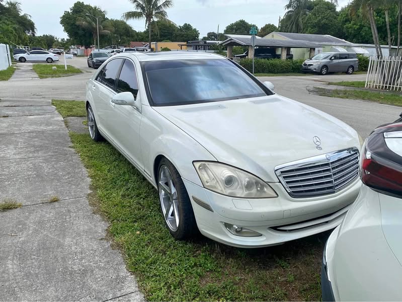 2007 Mercedes-Benz S-Class - S 550 Sedan 4D