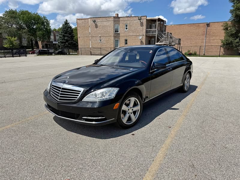 2010 Mercedes-Benz S-Class - S 550 4MATIC Sedan 4D