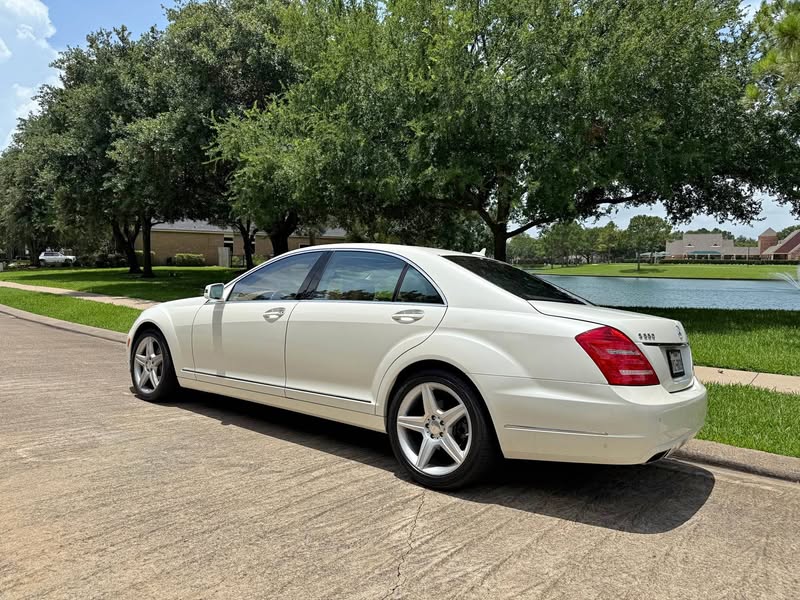 2011 Mercedes-Benz S-Class - S 550 Sedan 4D