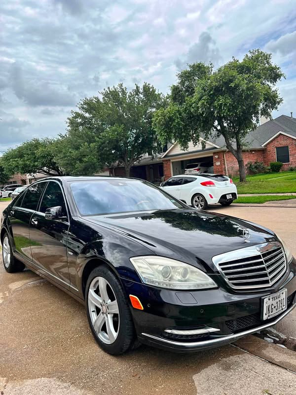 2012 Mercedes-Benz S-Class S 550 Sedan 4D