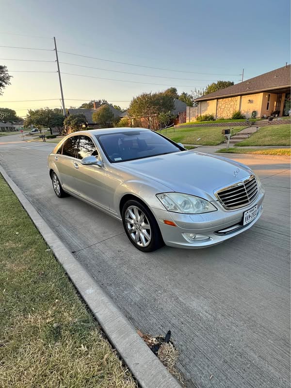 2008 Mercedes-Benz S-Class - S 550 4MATIC Sedan 4D