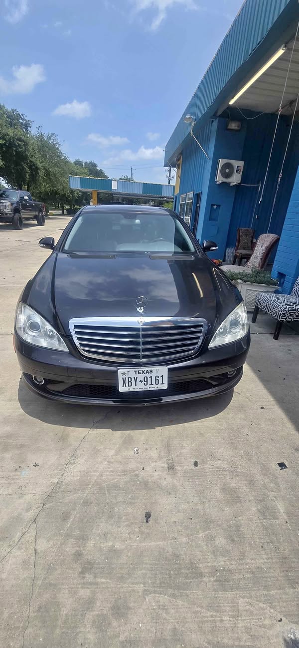 2007 Mercedes-Benz S-Class - S 550 4MATIC Sedan 4D