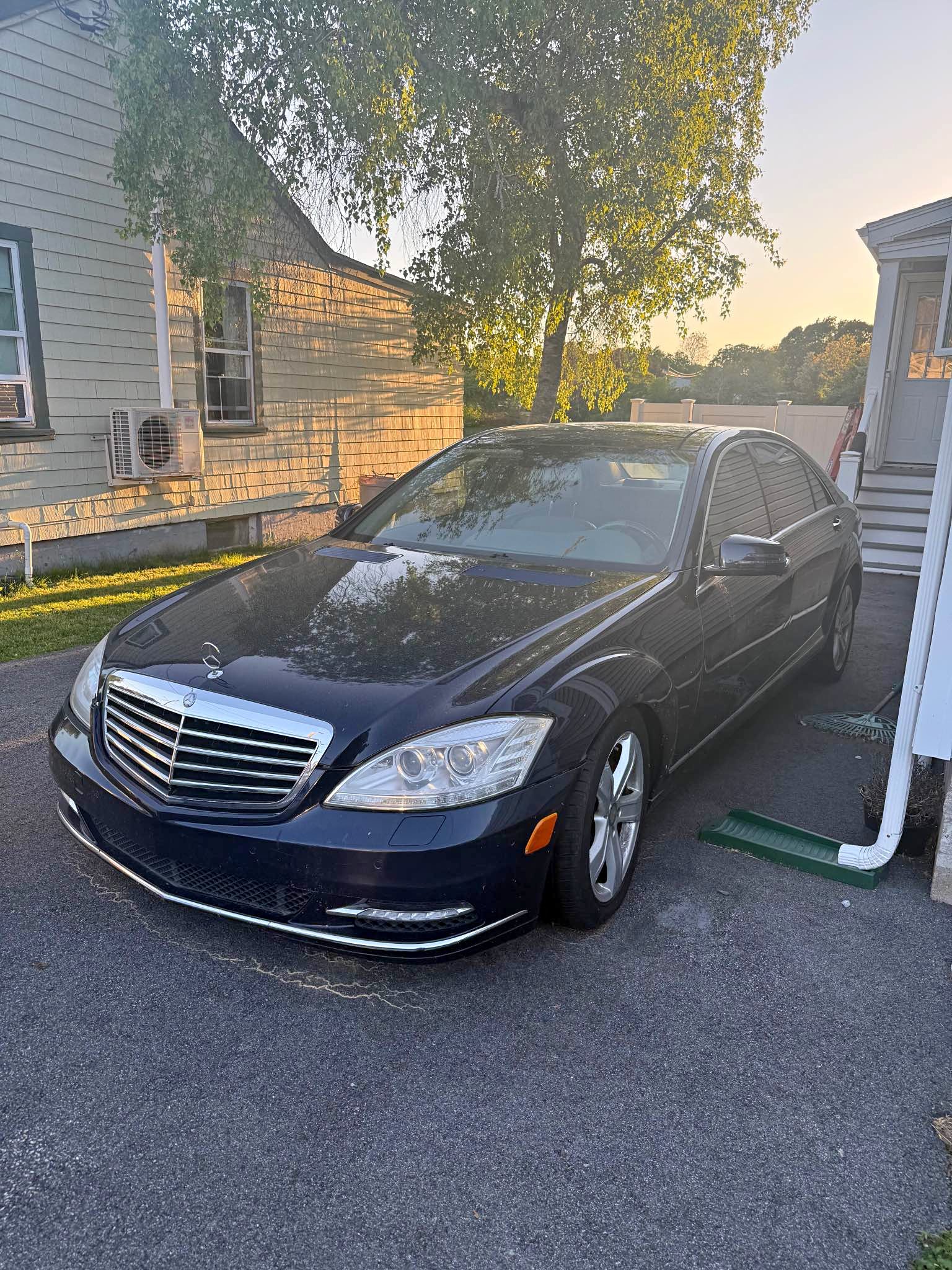 2012 Mercedes-Benz S-Class - S 550 4MATIC Sedan 4D