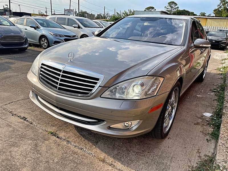 2007 Mercedes-Benz S-Class - S 550 4MATIC Sedan 4D