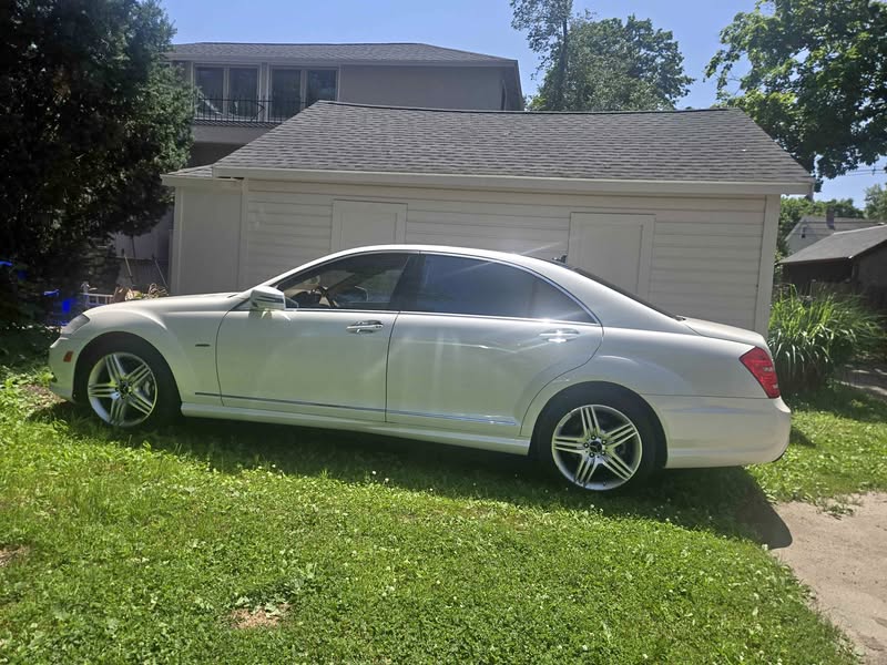 2012 Mercedes-Benz S-Class - S 550 4MATIC Sedan 4D