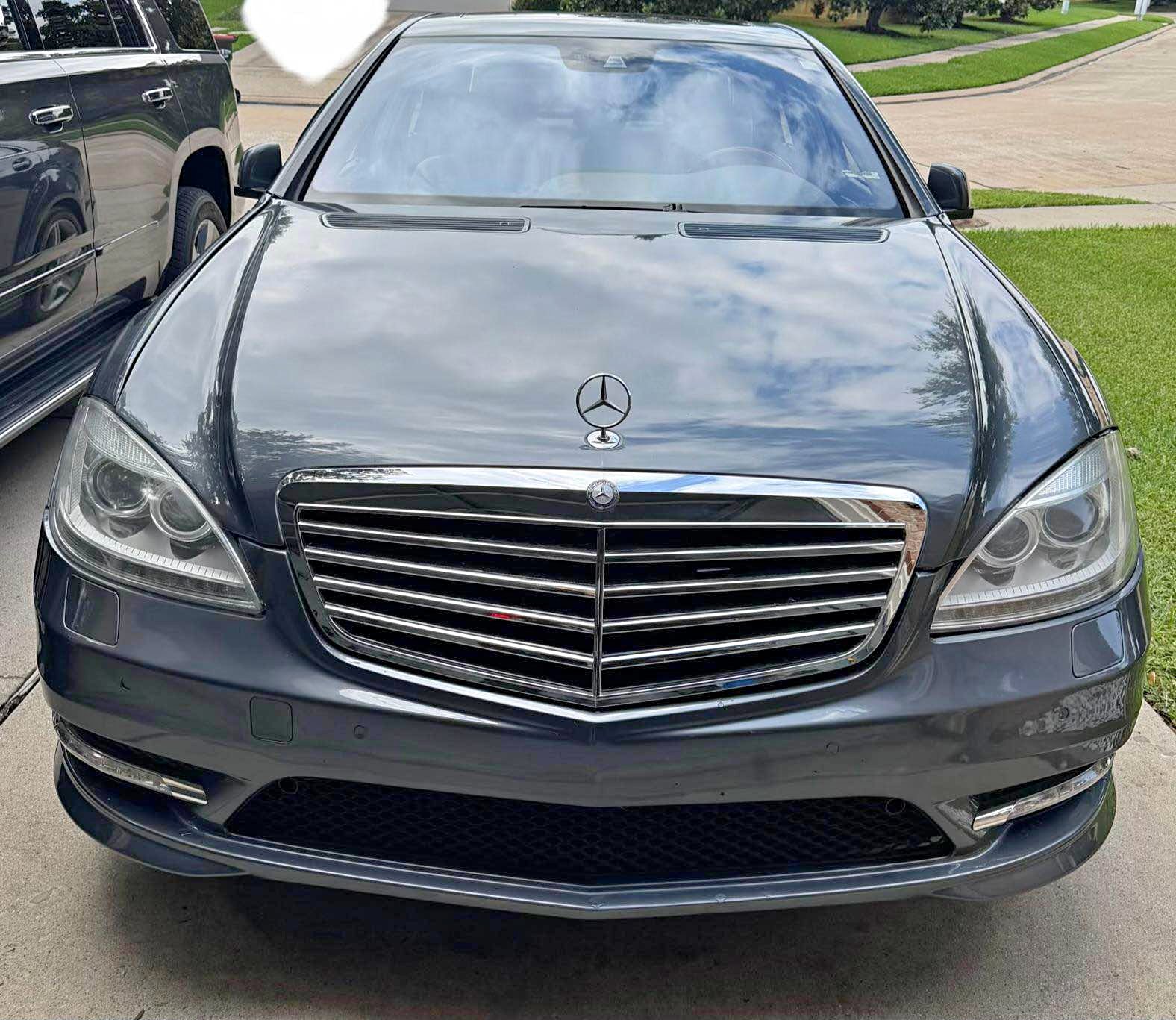 2010 Mercedes-Benz S-Class - S 550 Sedan 4D