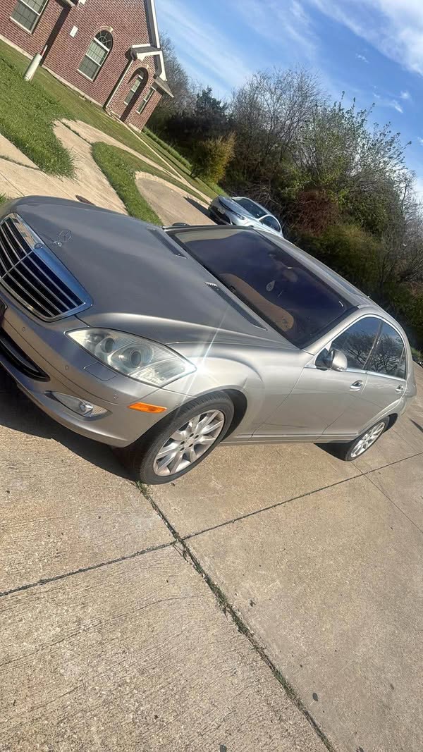 2008 Mercedes-Benz S-Class - S 550 4MATIC Sedan 4D