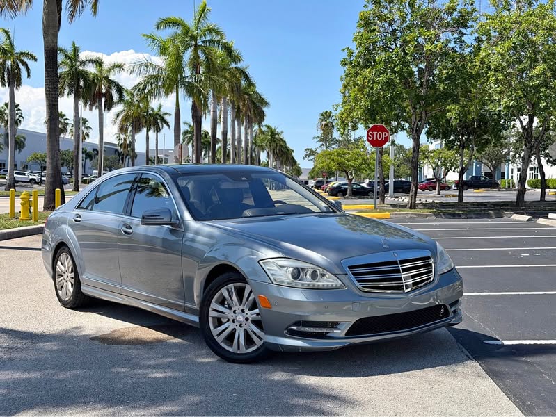 2013 Mercedes-Benz S-Class - S 550 4MATIC Sedan 4D