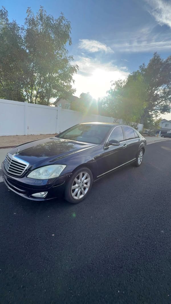 2007 Mercedes-Benz S-Class - S 550 4MATIC Sedan 4D
