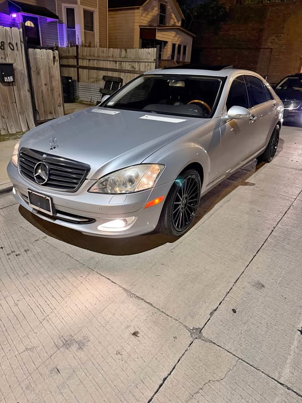 2008 Mercedes-Benz S-Class - S 550 4MATIC Sedan 4D