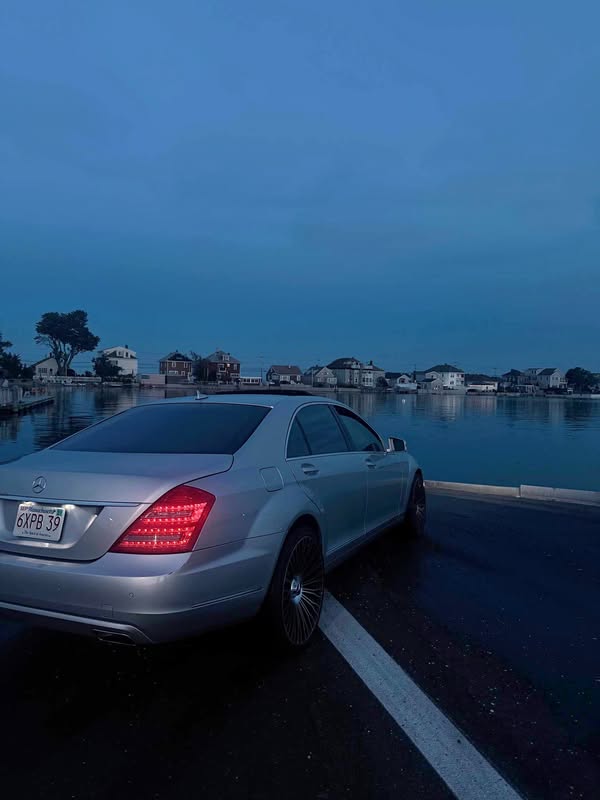 2013 Mercedes-Benz S-Class - S 550 4MATIC Sedan 4D
