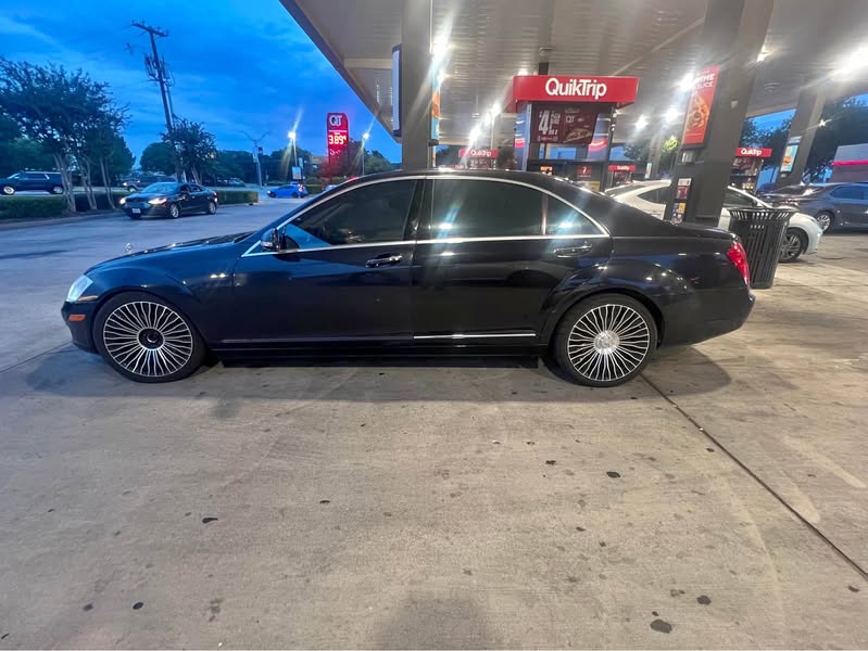 2009 Mercedes-Benz S-Class - S 550 4MATIC Sedan 4D