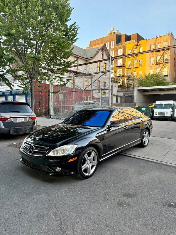 2008 Mercedes-Benz S-Class - S 550 4MATIC Sedan 4D