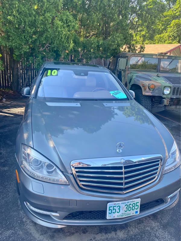 2010 Mercedes-Benz S-Class - S 550 4MATIC Sedan 4D