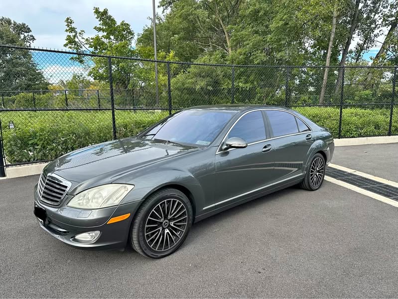 2007 Mercedes-Benz S-Class - S 550 4MATIC Sedan 4D