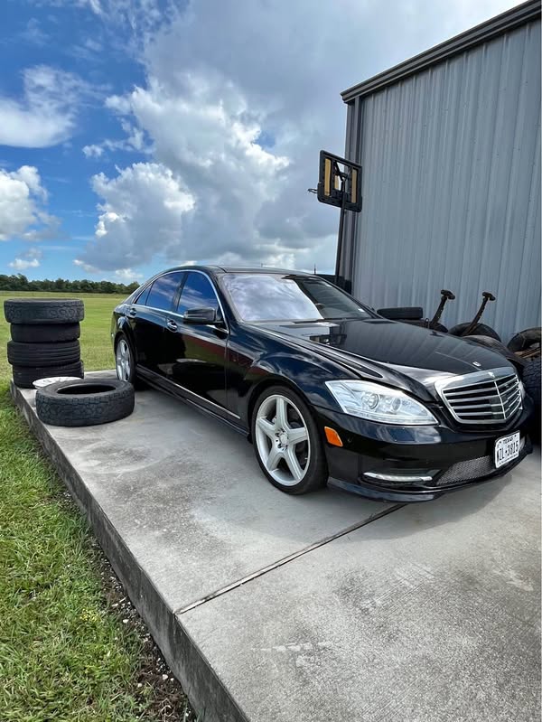 2013 Mercedes-Benz S-Class - S 550 4MATIC Sedan 4D