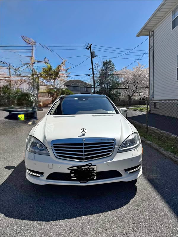 2013 Mercedes-Benz S-Class - S 550 4MATIC Sedan 4D
