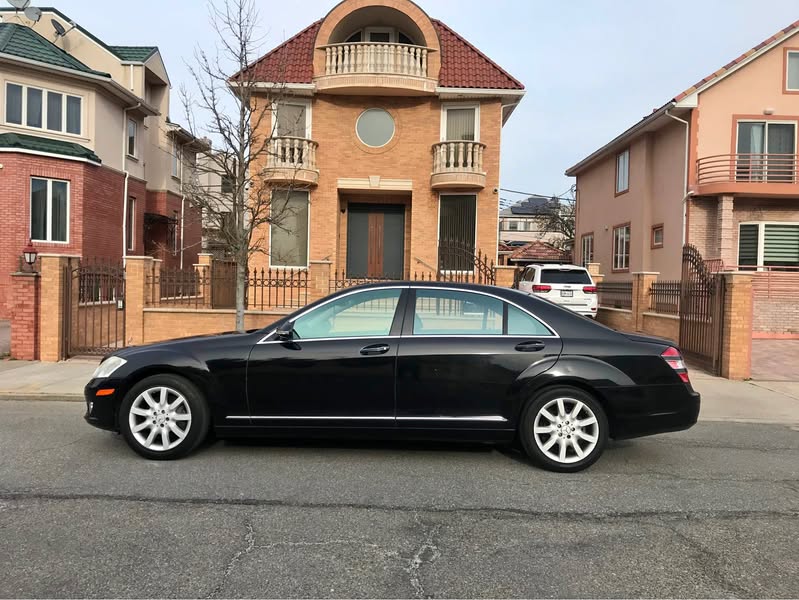 2007 Mercedes-Benz S-Class - S 550 Sedan 4D