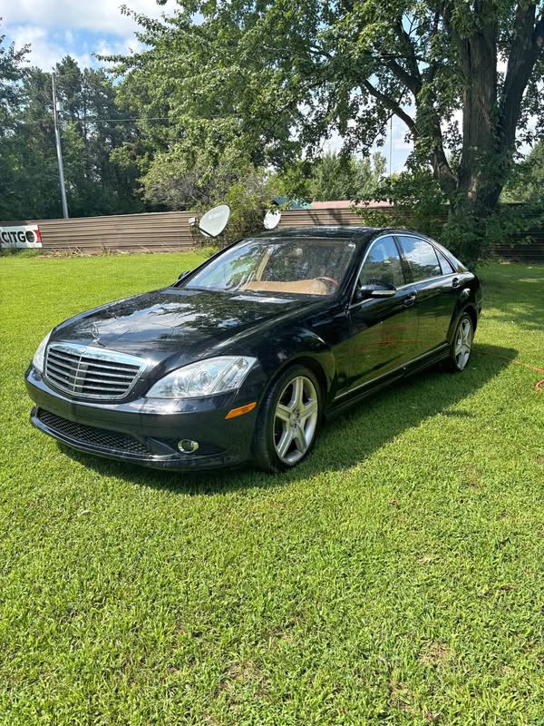 2008 Mercedes-Benz S-Class - S 550 4MATIC Sedan 4D