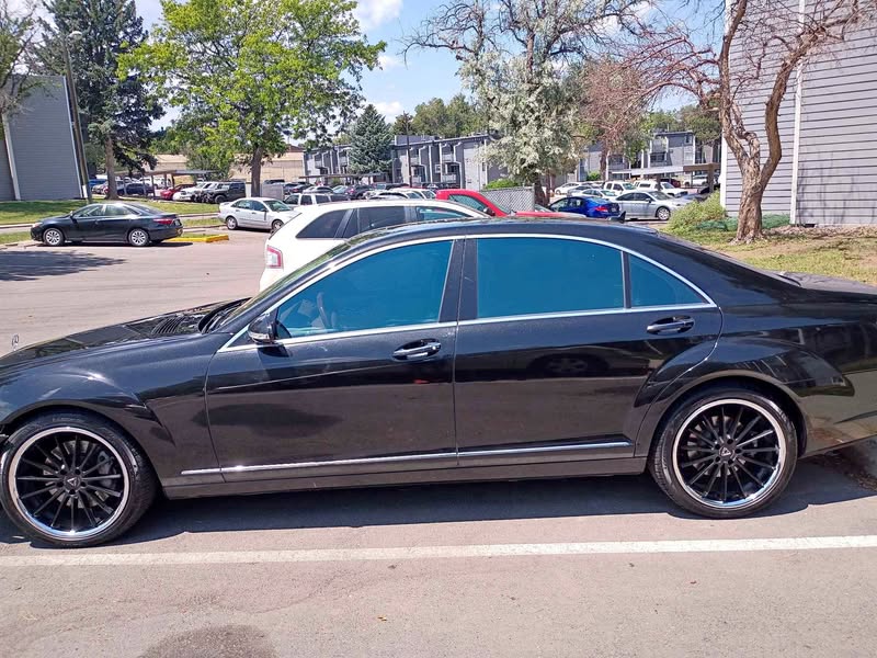 2009 Mercedes-Benz S-Class - S 550 4MATIC Sedan 4D