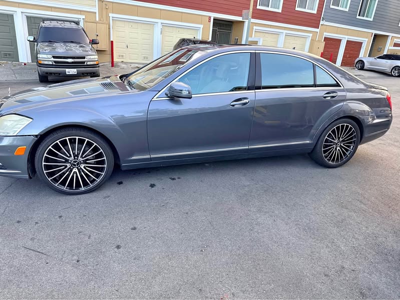 2010 Mercedes-Benz S-Class - S 550 Sedan 4D