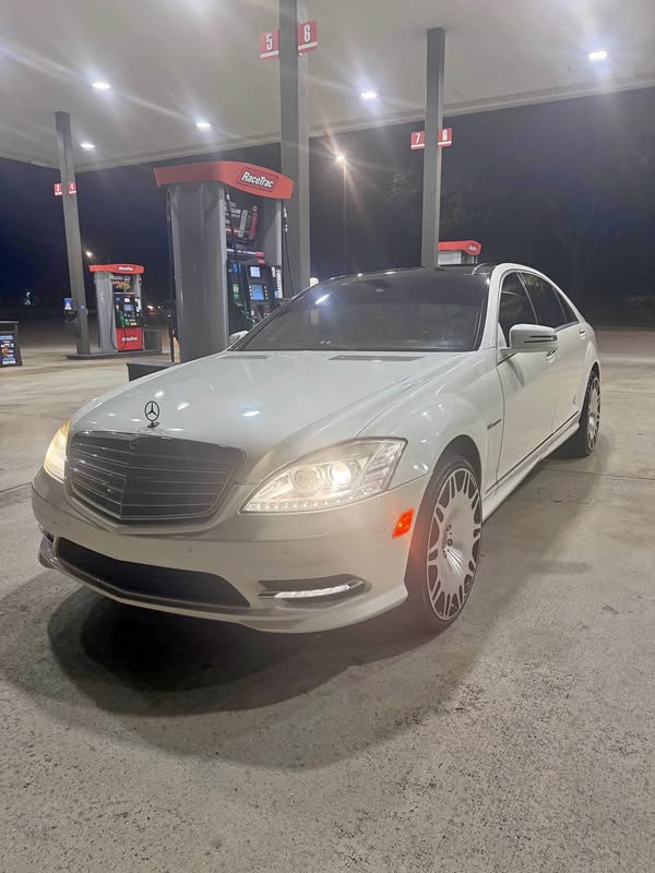2013 Mercedes-Benz S-Class - S 63 AMG Sedan 4D
