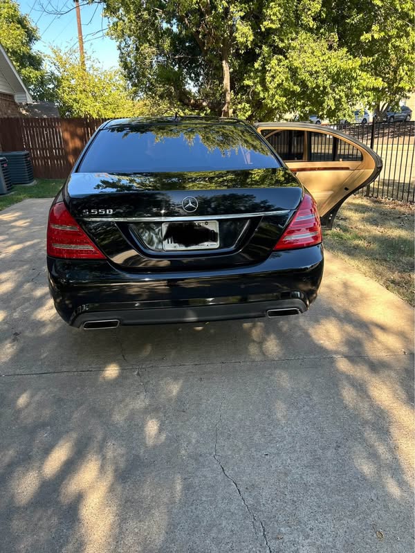 2010 Mercedes-Benz S-Class - S 550 Sedan 4D