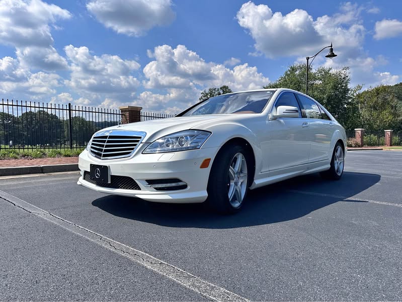 2010 Mercedes-Benz S-Class - S 550 4MATIC Sedan 4D
