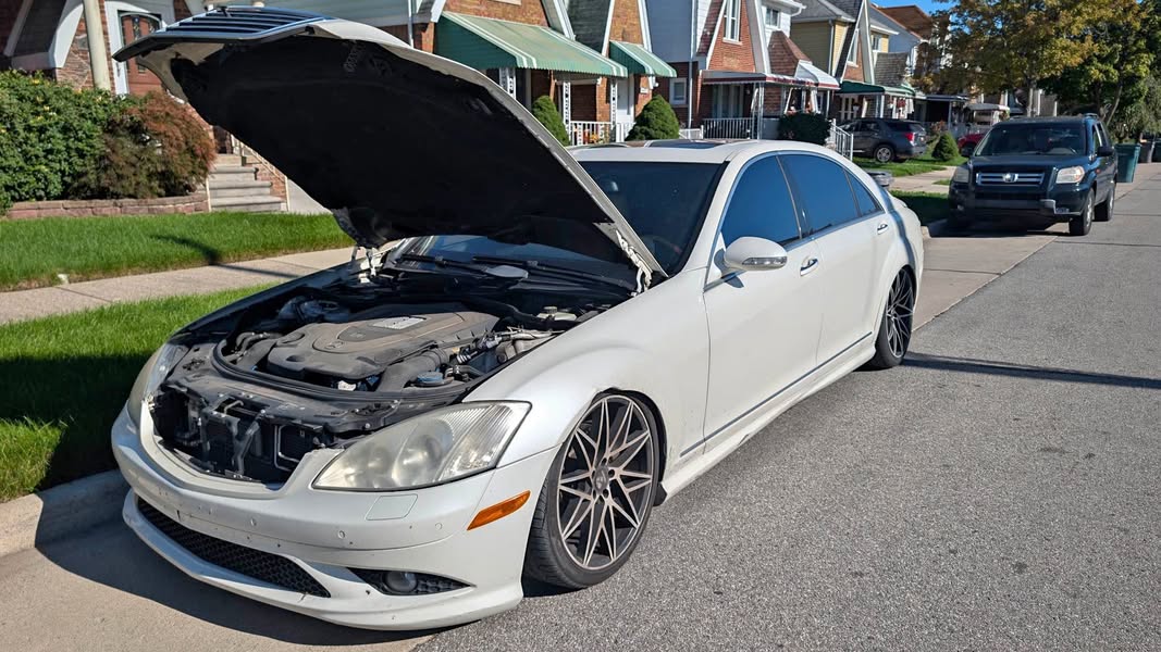 2009 Mercedes-Benz S-Class - S 550 Sedan 4D