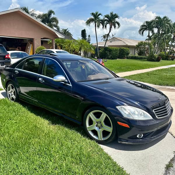 2007 Mercedes-Benz S-Class - S 550 Sedan 4D