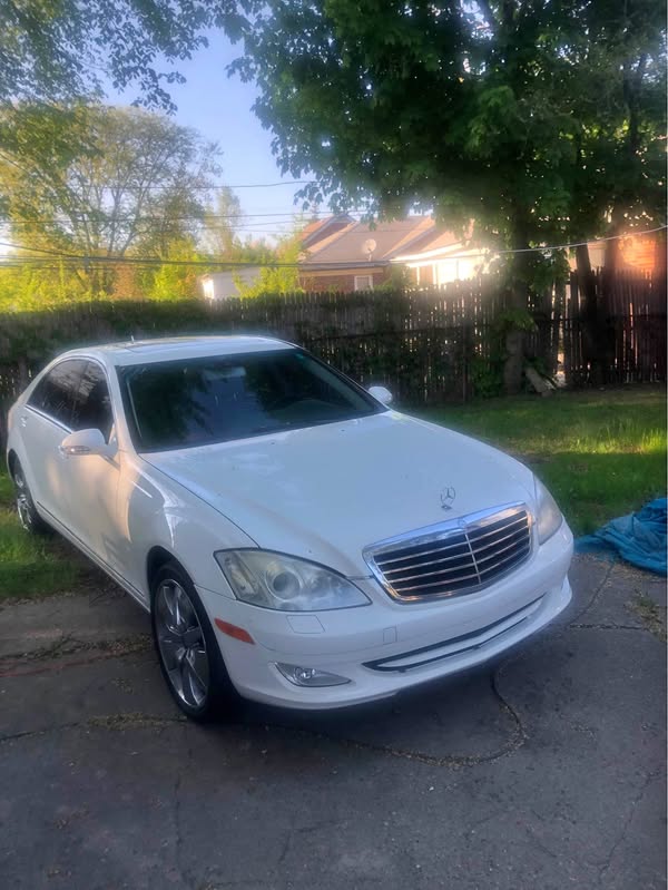 2007 Mercedes-Benz S-Class - S 550 Sedan 4D