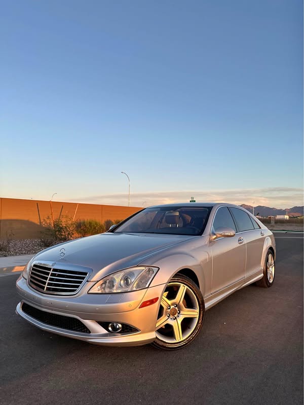 2007 Mercedes-Benz S-Class - S 550 Sedan 4D