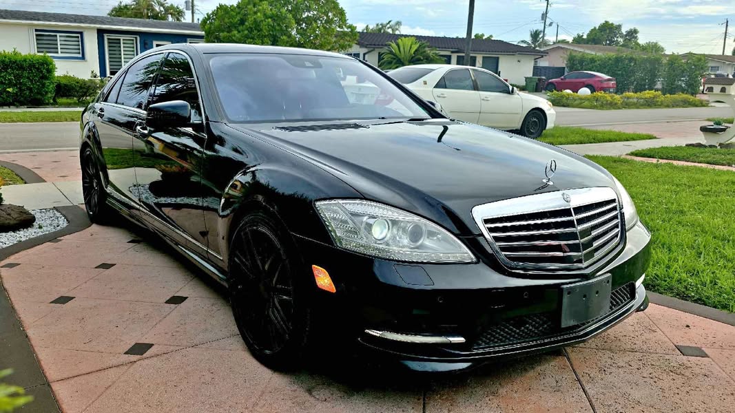 2013 Mercedes-Benz S-Class - S 550 Sedan 4D
