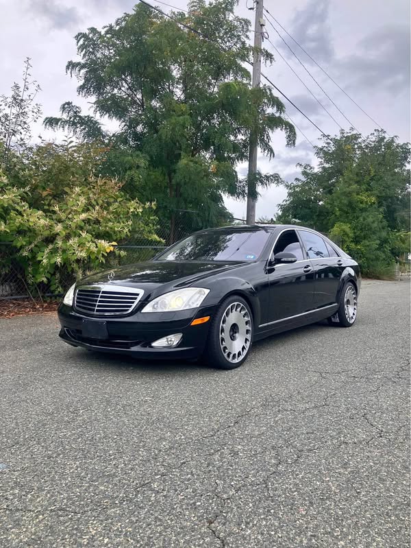 2007 Mercedes-Benz S-Class - S 550 4MATIC Sedan 4D