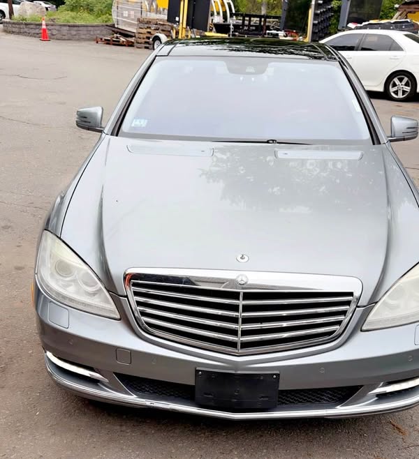 2013 Mercedes-Benz S-Class - S 550 4MATIC Sedan 4D