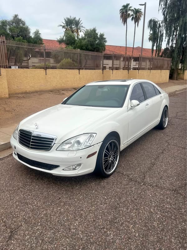 2007 Mercedes-Benz S-Class - S 550 Sedan 4D