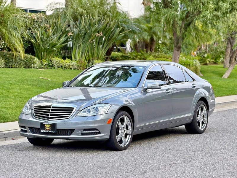 2013 Mercedes-Benz S-Class - S 550 SEDAN 4D