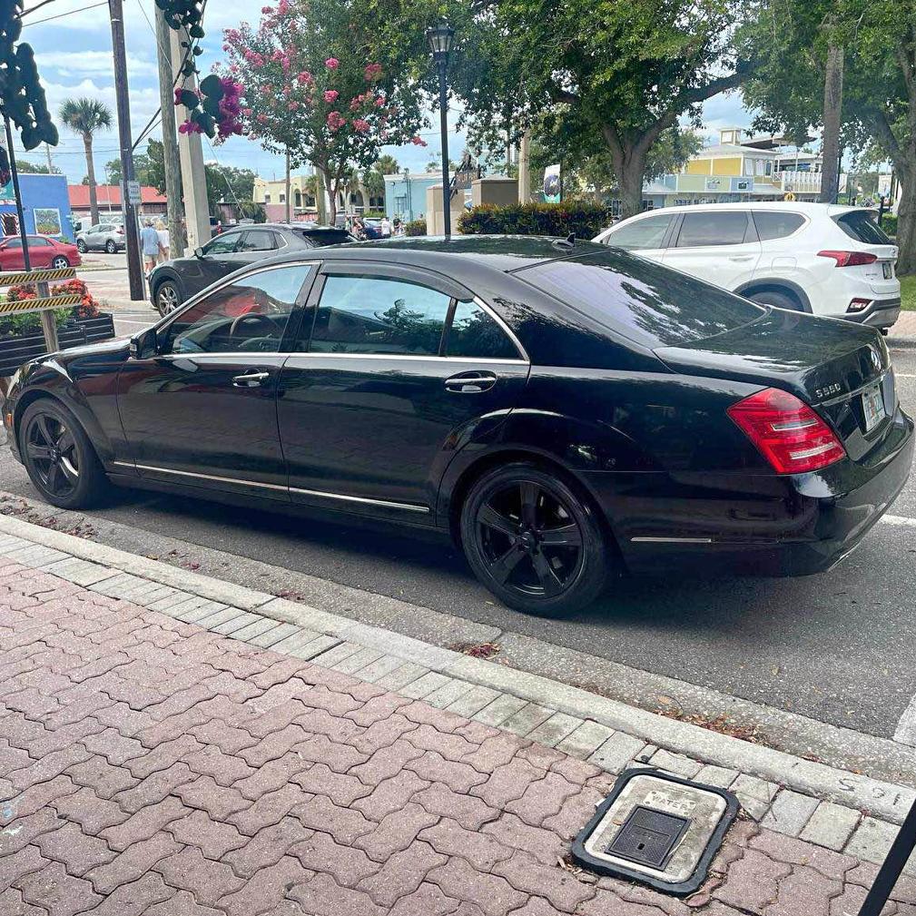 2011 Mercedes-Benz S-Class - S 550 4MATIC Sedan 4D