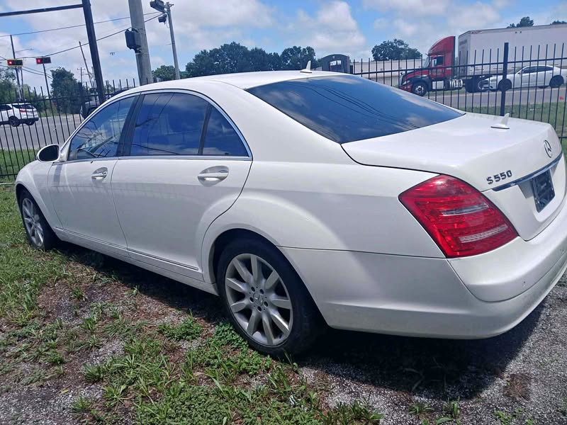 2009 Mercedes-Benz S-Class - S 550 Sedan 4D