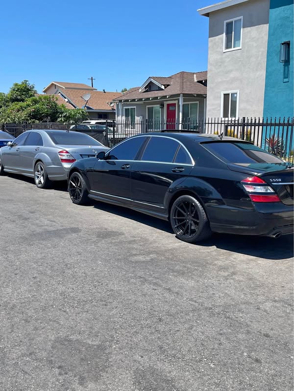 2009 Mercedes-Benz S-Class - S 550 4MATIC Sedan 4D