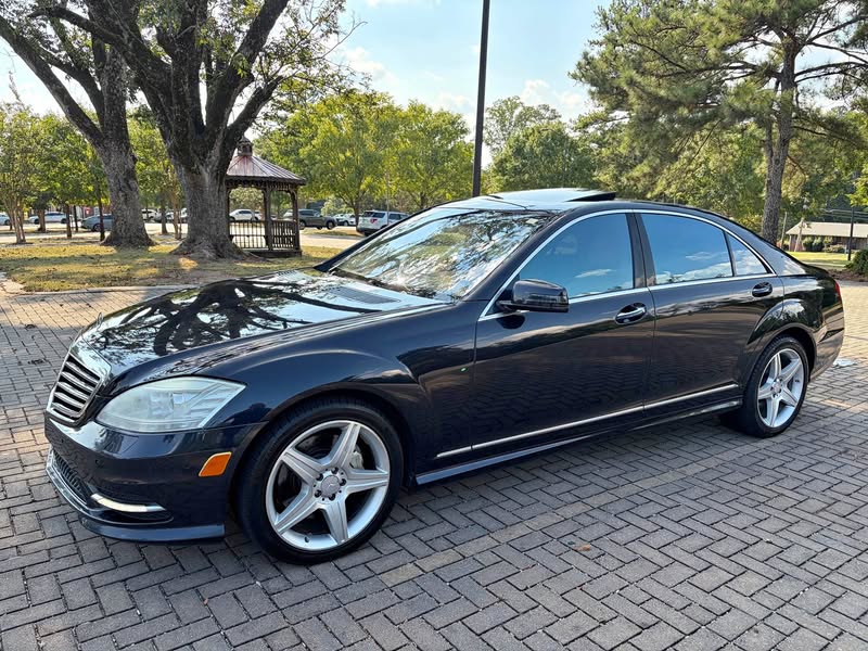2010 Mercedes-Benz S-Class - S 550 Sedan 4D