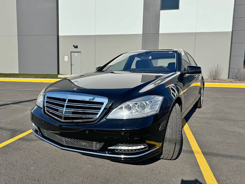 2012 Mercedes-Benz S-Class - S 550 4MATIC Sedan 4D