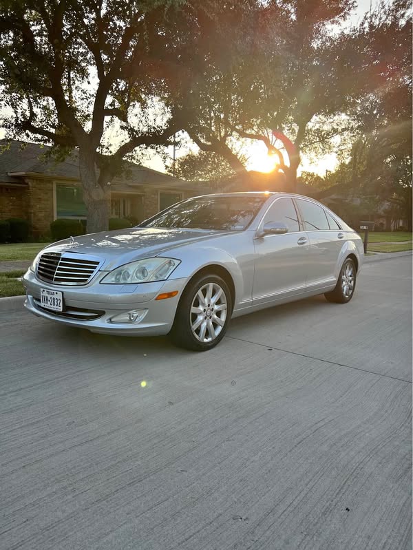 2008 Mercedes-Benz S-Class - S 550 4MATIC Sedan 4D
