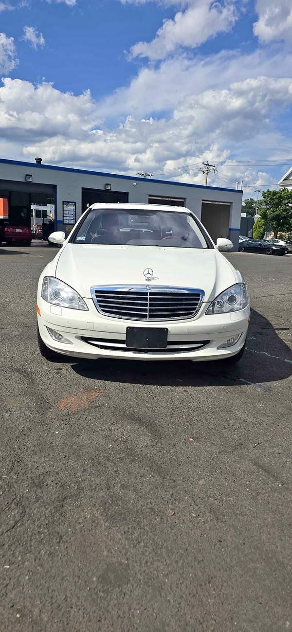 2008 Mercedes-Benz S-Class - S 550 4MATIC Sedan 4D