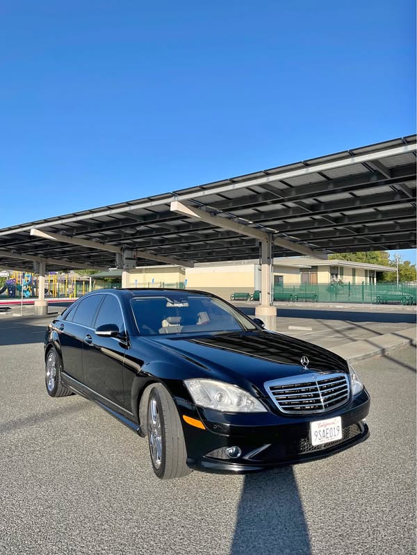 2008 Mercedes-Benz S-Class - S 550 4MATIC Sedan 4D