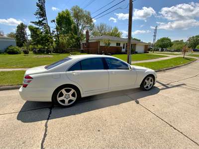 2009 Mercedes-Benz S-Class - S 550 4MATIC Sedan 4D