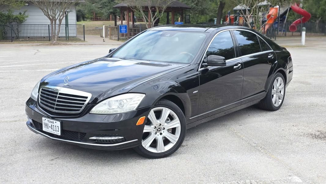 2012 Mercedes-Benz S-Class - S 550 4MATIC Sedan 4D