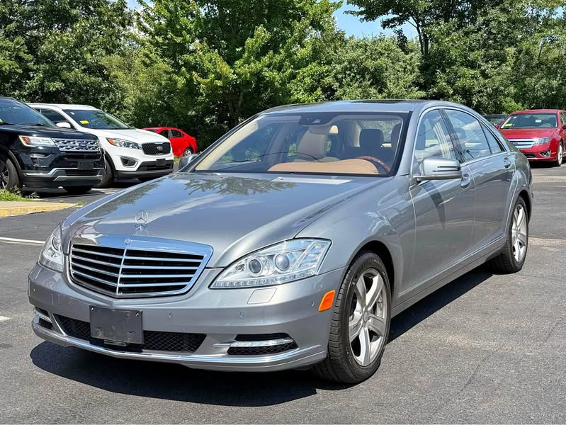 2010 Mercedes-Benz S-Class - S 550 4MATIC Sedan 4D